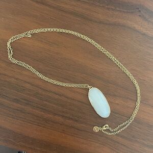 Stella and Dot pendant necklace